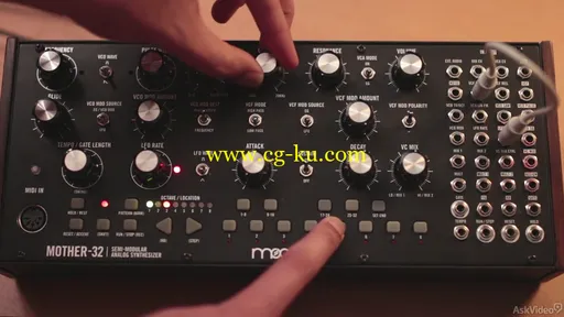 Moog Mother 32 101: Explained And Explored (2016)的图片3