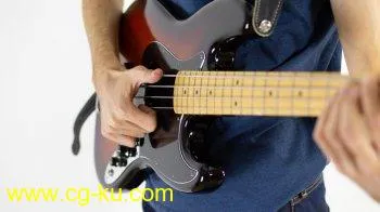 Udemy Slap Bass Beginner Course TUTORiAL的图片1