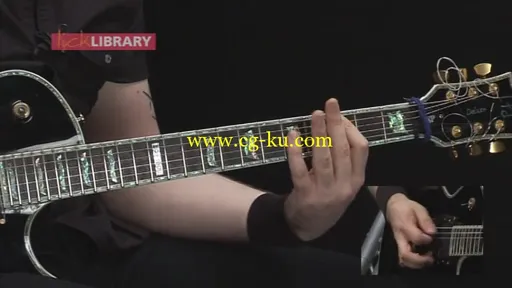 Lick Library – Learn to Play Metallica Volumes 1 & 2 Perfect Partner Series的图片2