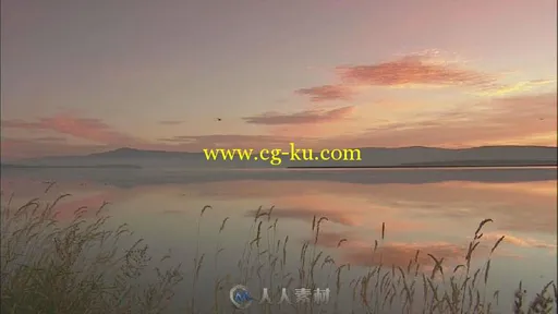 夕阳下的湖面大景高清实拍视频素材的图片3