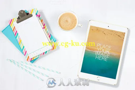 咖啡与IPAD平面展示PSD模板iPads - Mockups V04的图片1