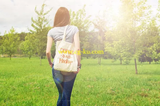 帆布包展示PSD模板canvas-bag-mockup-17158628的图片1